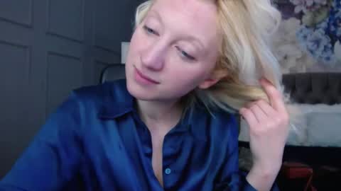 Natalie online show from 03-09-25, 12:31