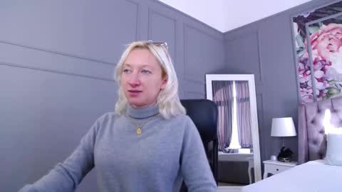 Natalie online show from 10-29-25, 09:22