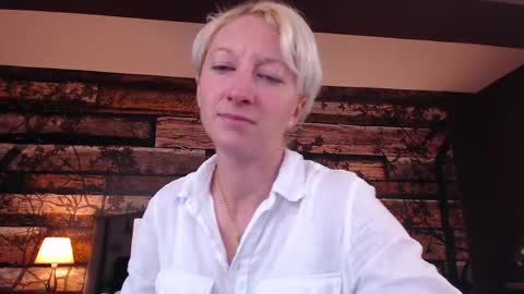 Natalie online show from 05-22-26, 08:42
