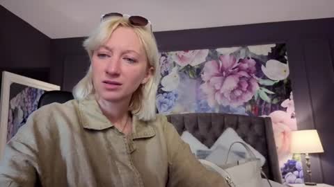 Natalie online show from 05-24-26, 04:39