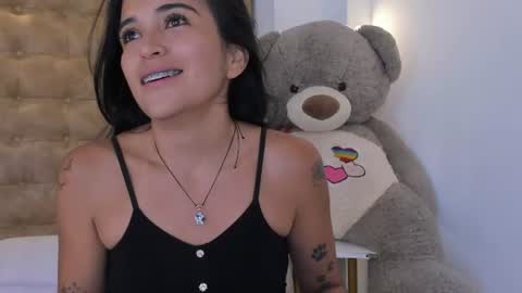 Snapshot of natalie_garciia chatting on 07-14-26, 07:30 online show from 07-14-26, 07:30
