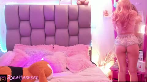 Snapshot of natalie_jaensen chatting on 12-04-24, 12:08 online show from 12-04-24, 12:08