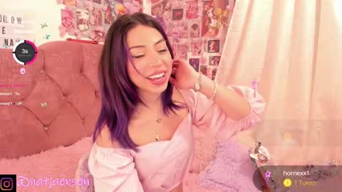Snapshot of natalie_jaensen chatting on 12-24-24, 12:11 online show from 12-24-24, 12:11