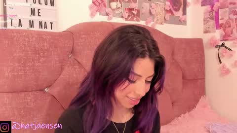Snapshot of natalie_jaensen chatting on 12-28-24, 03:26 online show from 12-28-24, 03:26