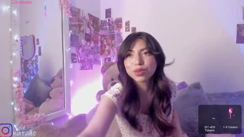 Snapshot of natalie_jaensen chatting on 09-09-25, 10:31 online show from 09-09-25, 10:31