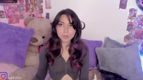 Snapshot of natalie_jaensen chatting on 09-14-25, 05:39 online show from 09-14-25, 05:39