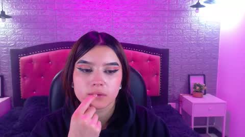 natalie  online show from 10-27-25, 02:48