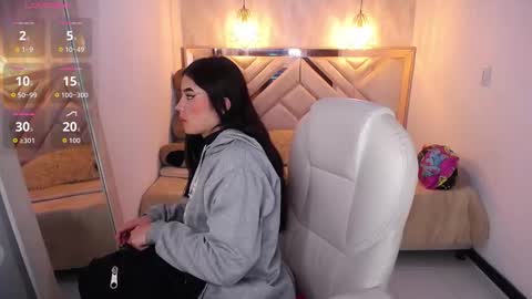 natalie  online show from 03-18-26, 08:01