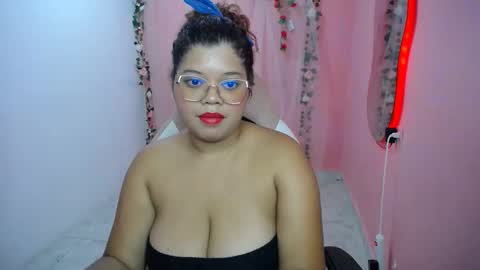 natalie_tits1 online show from 09-10-25, 06:41