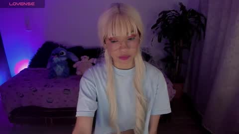 MissNatis online show from 11-07-25, 02:11