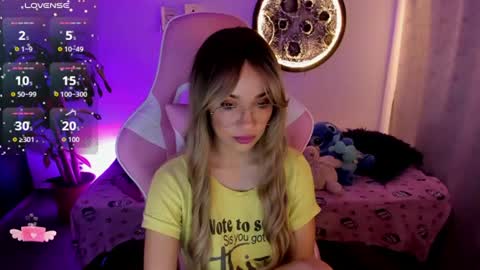 MissNatis online show from 06-17-26, 02:47