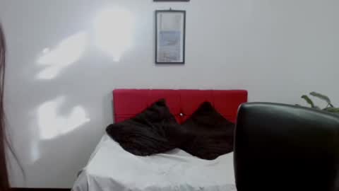 Nataly Escobar online show from 01-07-26, 12:40