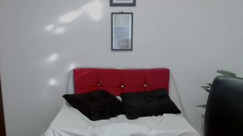 Nataly Escobar online show from 01-19-26, 12:31