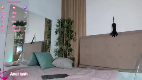Snapshot of natasha__sccott chatting on 02-19-25, 07:59 Natasha Sccott online show from 02-19-25, 07:59