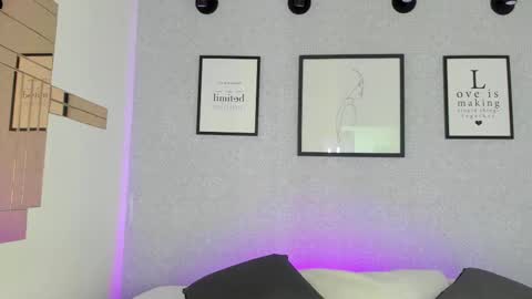  Natasha  online show from 11-22-25, 10:58