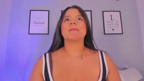 Snapshot of natasha_harpper chatting on 05-14-26, 11:50 Natasha online show from 05-14-26, 11:50