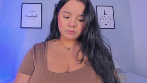 Snapshot of natasha_harpper chatting on 05-18-26, 11:38 Natasha online show from 05-18-26, 11:38