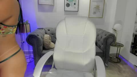 natasha kiim online show from 04-13-26, 12:38