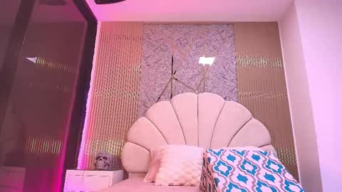 Natasha online show from 10-29-25, 07:15