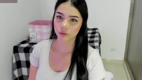 Snapshot of natasha_su chatting on 02-02-25, 01:02 Natalia online show from 02-02-25, 01:02