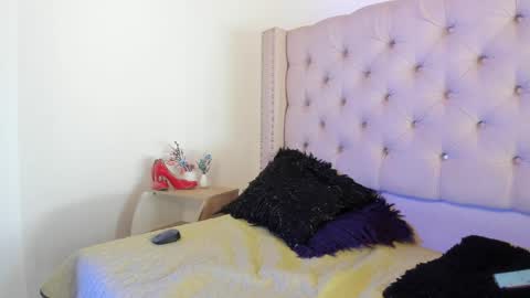 Snapshot of natashaa_clauss chatting on 05-15-26, 07:21 Natasha Claus online show from 05-15-26, 07:21