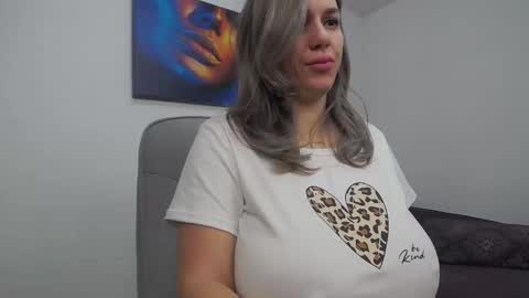 natashaboobs online show from 02-07-25, 06:24