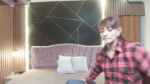 Snapshot of natashamason chatting on 05-16-26, 07:23 Natasha Mason online show from 05-16-26, 07:23