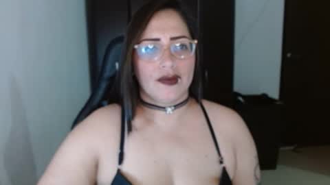 Natasha Smithe  online show from 10-12-25, 07:35