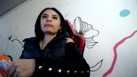 Snapshot of natashax_hot chatting on 06-19-26, 05:06 Natashax online show from 06-19-26, 05:06