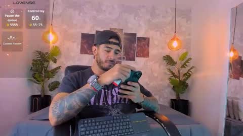 Nate Franco online show from 12-23-25, 04:32