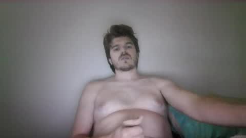 Snapshot of natejames3 chatting on 08-09-26, 06:35 natejames3 online show from 08-09-26, 06:35
