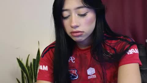 NATHALIA online show from 04-29-26, 05:22