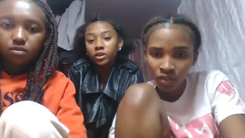 nathalia069 online show from 08-03-26, 09:37
