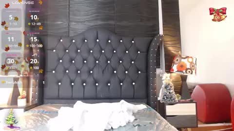 Snapshot of nathaliaz_ chatting on 12-15-24, 12:17 nathaliaz online show from 12-15-24, 12:17