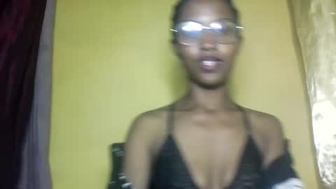 nathalie004 online show from 09-11-25, 08:25