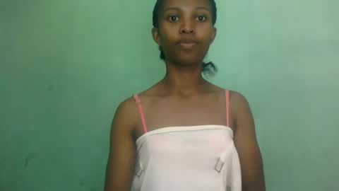 nathalie004 online show from 10-07-25, 07:49