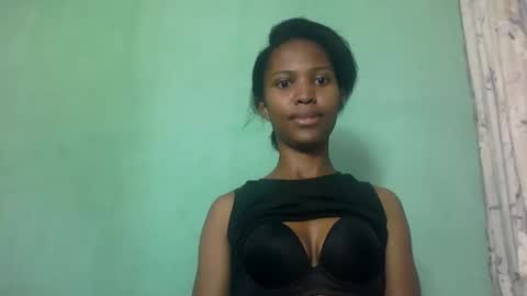 nathalie004 online show from 10-17-25, 06:27