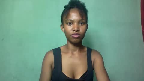 nathalie004 online show from 10-30-25, 06:04