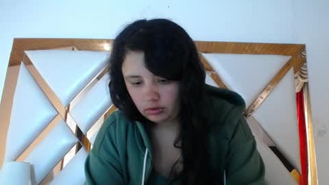 Snapshot of nathaly_low chatting on 04-06-26, 12:50 nathaly low online show from 04-06-26, 12:50