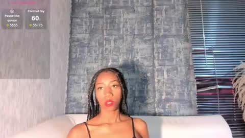 Snapshot of nathalyleen chatting on 06-24-26, 08:19 online show from 06-24-26, 08:19