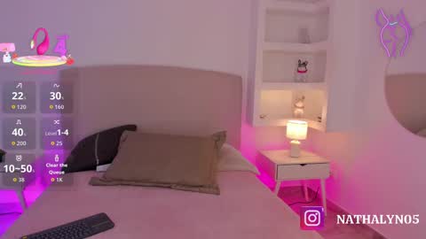 NATHALY  online show from 09-22-25, 10:39