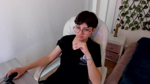 nathalyy_ds online show from 11-05-25, 09:26