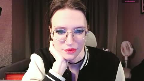 Snapshot of nathan_lucas chatting on 12-14-25, 12:38 This name is so sexy you cant pronounce it. online show from 12-14-25, 12:38