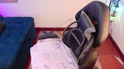 Nathalia online show from 06-29-26, 03:45