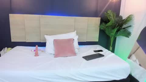 Snapshot of nathy_ross chatting on 02-22-25, 11:03 nathy_ross online show from 02-22-25, 11:03