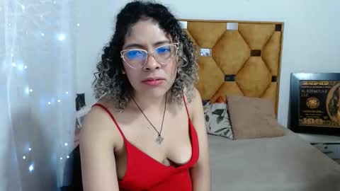 Snapshot of nathy_voyeur chatting on 03-19-26, 06:17 nathy_voyeur online show from 03-19-26, 06:17