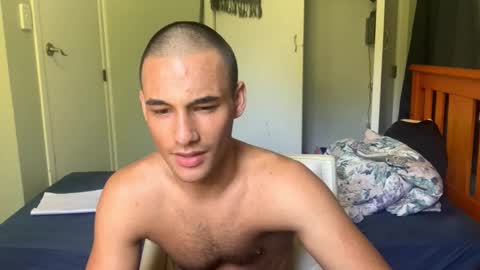 native_boy2 online show from 01-08-26, 03:09