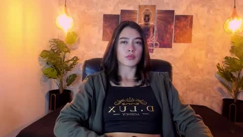 Natalia online show from 11-28-25, 03:42
