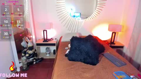 andrea Instagram..natta smithh online show from 02-18-25, 05:31