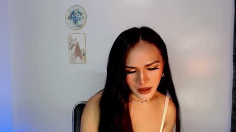 Snapshot of nattayah chatting on 02-04-26, 10:43 Nathalie smith online show from 02-04-26, 10:43